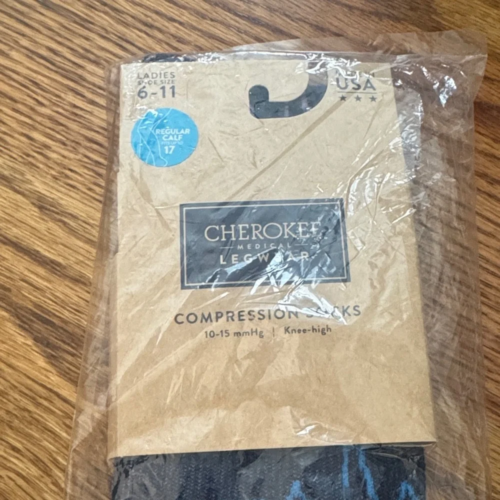 Nurses Compression Socks Set - Picture 4 of 6